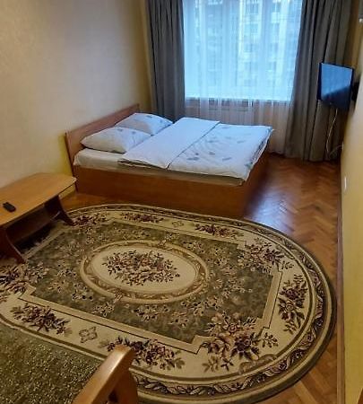 Apartment On Patriarkha Mstyslava Skrypnyka Street Kiev Eksteriør billede