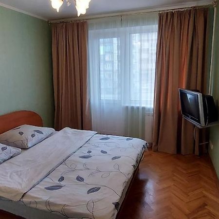 Apartment On Patriarkha Mstyslava Skrypnyka Street Kiev Eksteriør billede