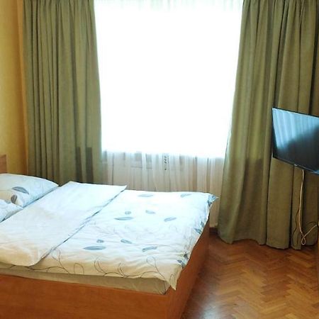Apartment On Patriarkha Mstyslava Skrypnyka Street Kiev Eksteriør billede