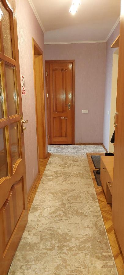 Apartment On Patriarkha Mstyslava Skrypnyka Street Kiev Eksteriør billede